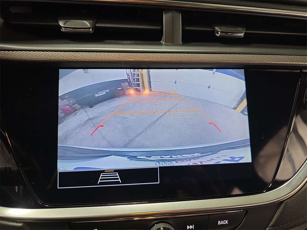 Used 2021 Buick Encore GX Select image 23