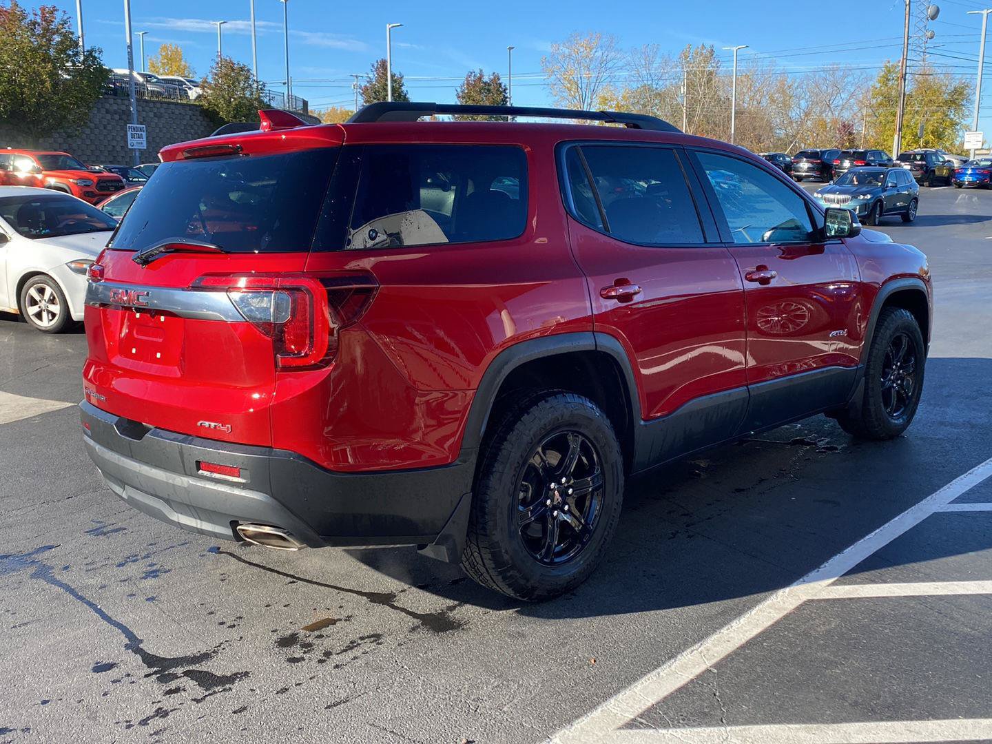 Used 2023 GMC Acadia AT4 w/ Technology Package AWD/4WD image 3