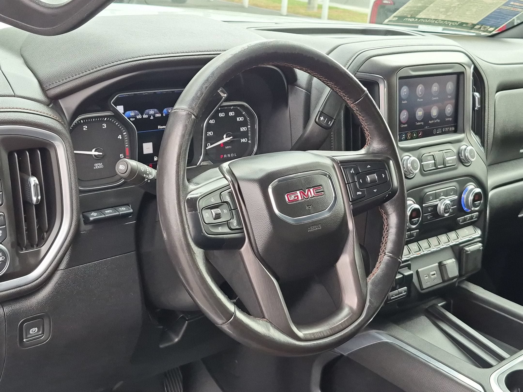 Used 2020 GMC Sierra 2500 AT4 w/ Technology Package AWD/4WD image 11
