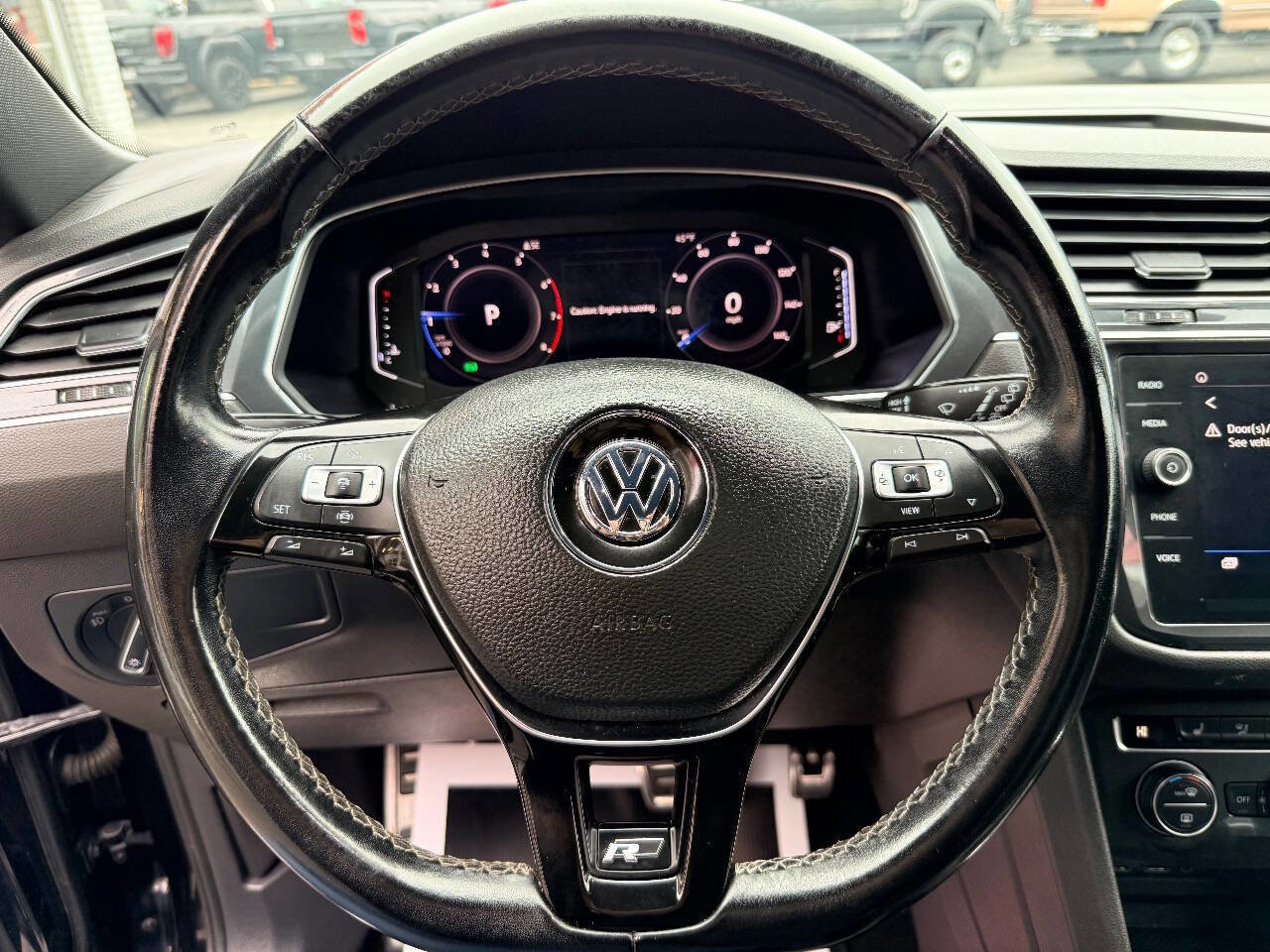 Used 2019 Volkswagen Tiguan SEL Premium R-Line image 19