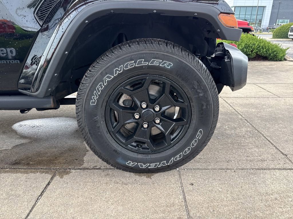 Used 2021 Jeep Gladiator Willys image 24