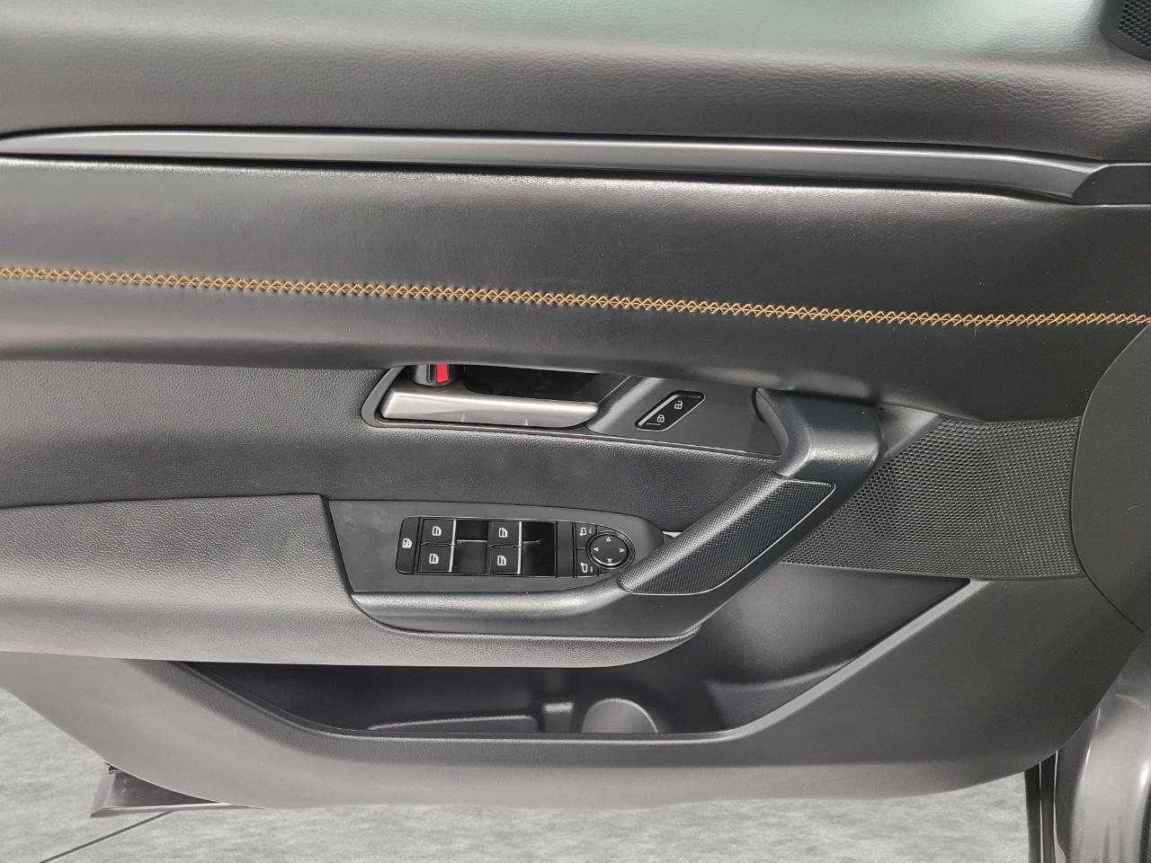 Used 2025 MAZDA CX-50 AWD 2.5 Hybrid w/ Premium Pkg image 26