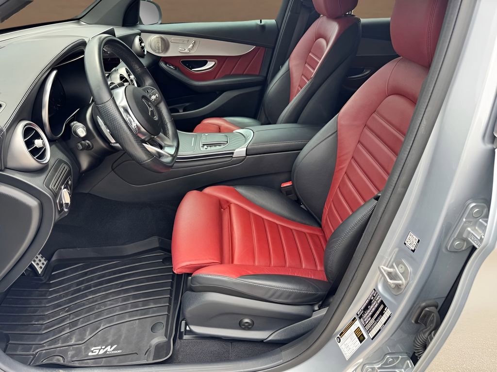 Used 2021 Mercedes-Benz GLC 300 4MATIC Coupe image 13