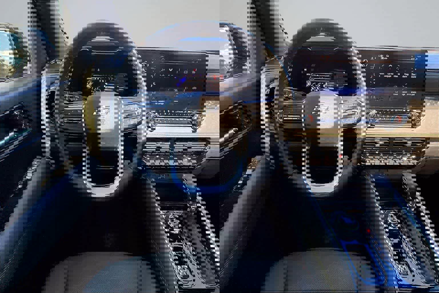 Used 2023 Chevrolet Colorado ZR2 w/ ZR2 Convenience Package III AWD/4WD image 15