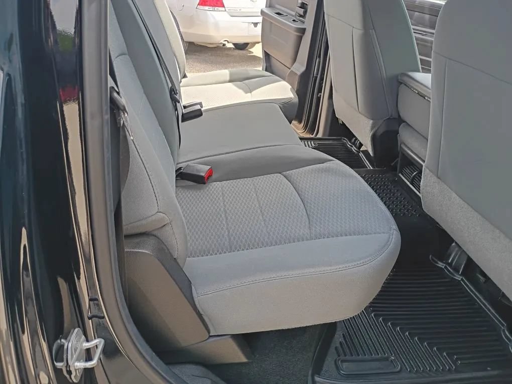 Used 2014 RAM 1500 Express AWD/4WD image 18