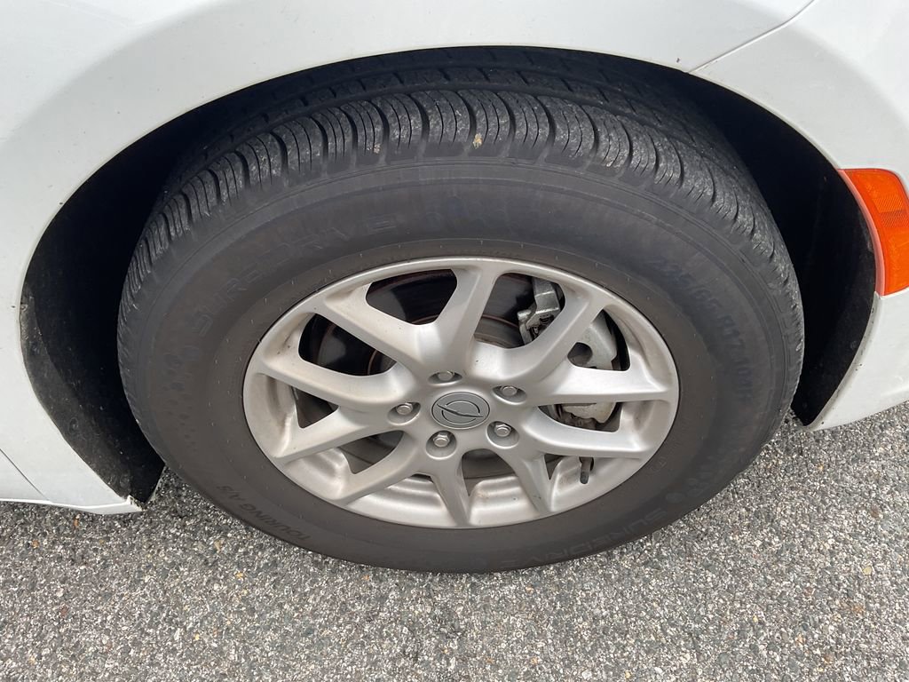 Used 2023 Chrysler Pacifica Touring-L image 11