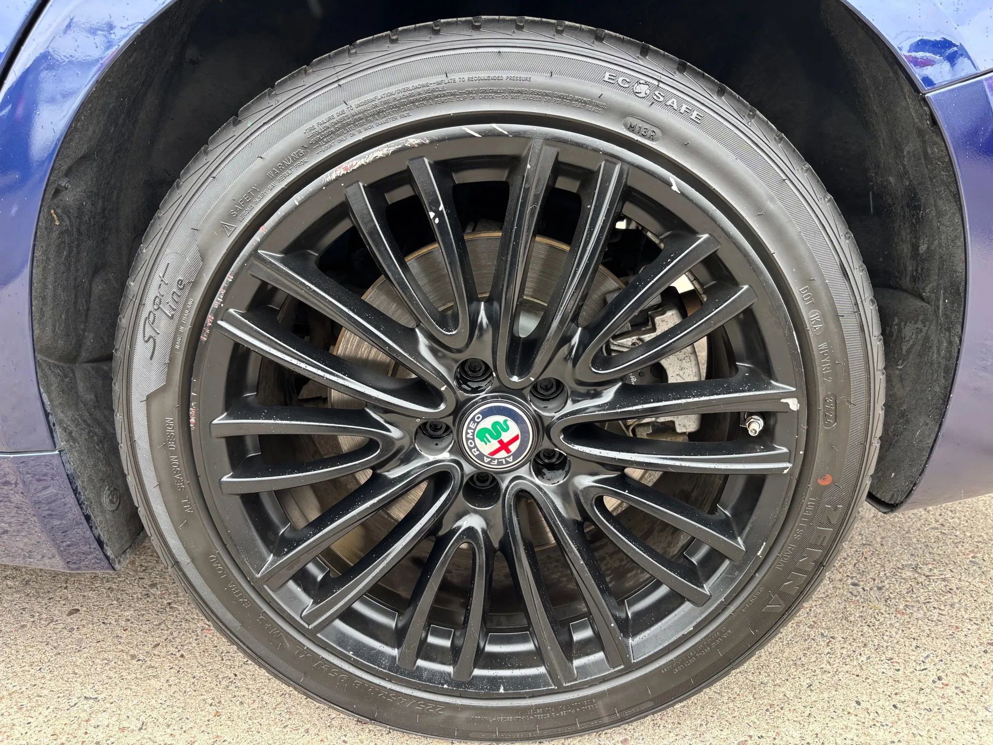 Used 2017 Alfa Romeo Giulia Ti w/ TI Lusso Light Wood Package AWD/4WD image 44