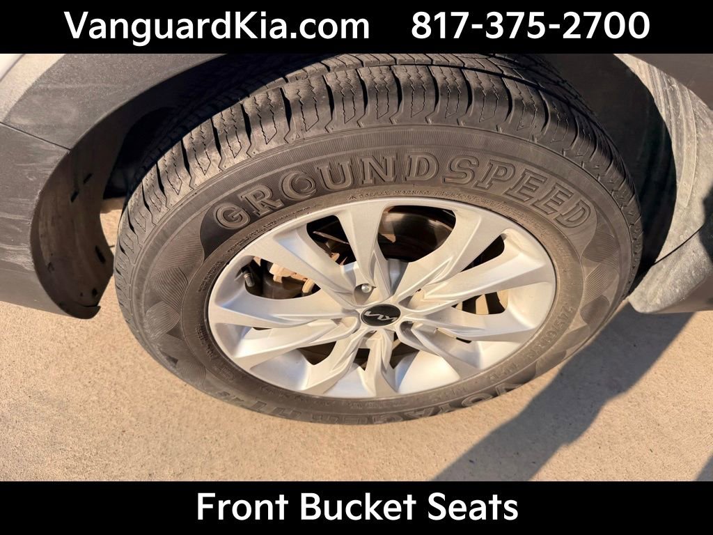 Used 2022 Kia Telluride LX image 10