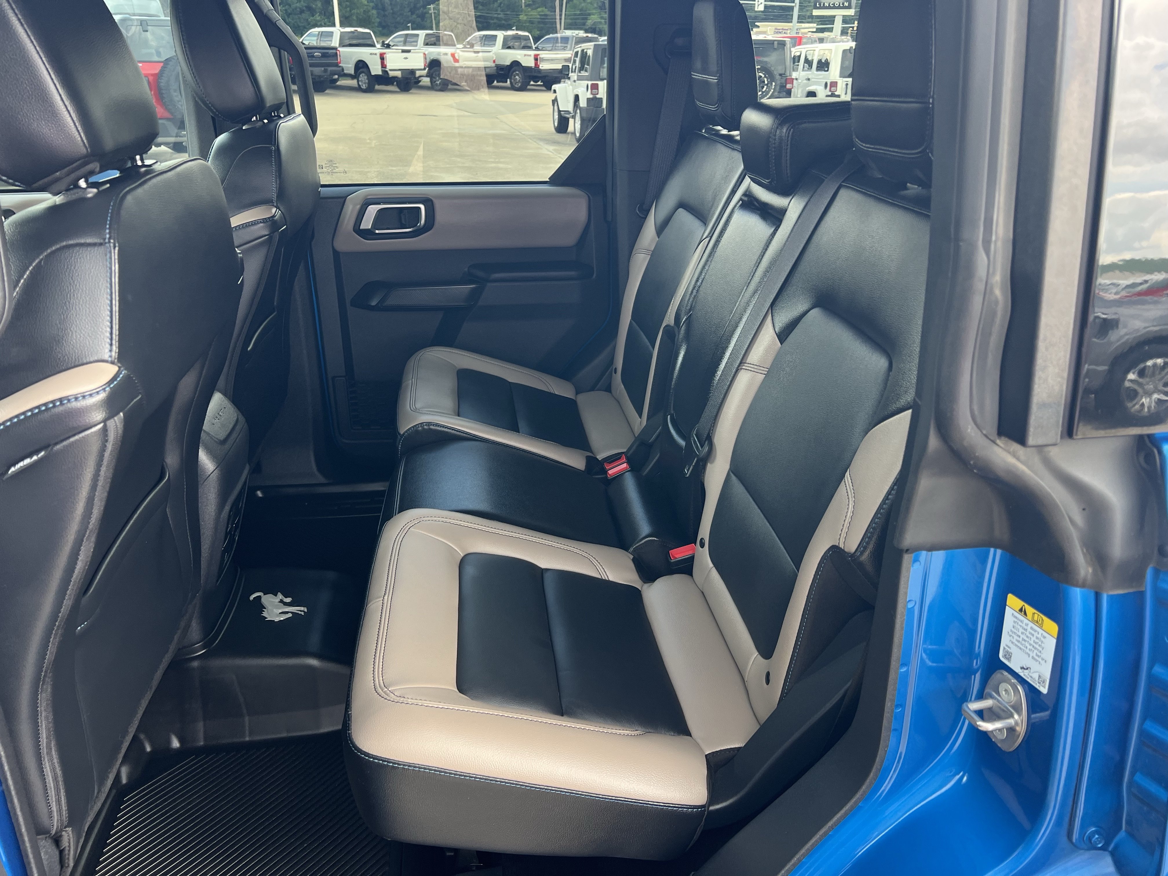 Used 2024 Ford Bronco Wildtrak AWD/4WD image 15