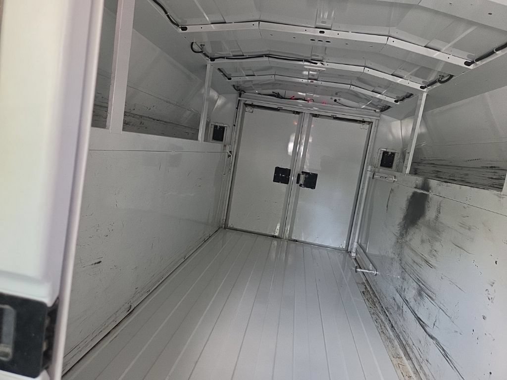 Used 2019 GMC Savana 3500 w/ Power Convenience Package RWD image 11