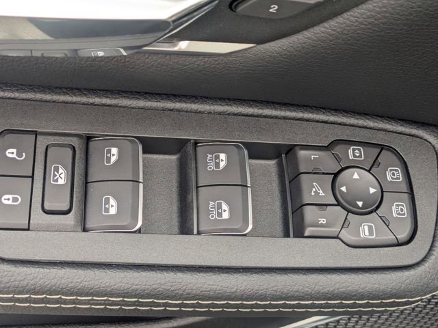 New 2026 RAM 1500 Laramie w/ Sport Appearance Package AWD/4WD image 12