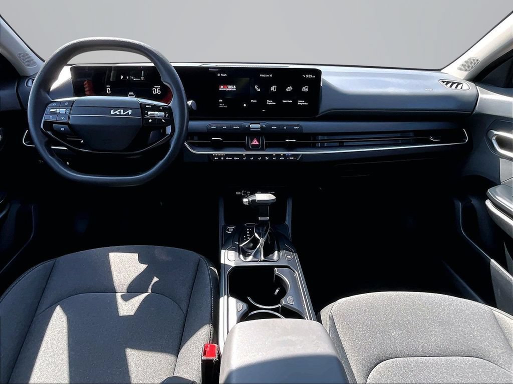 Used 2025 Kia K4 FWD image 14