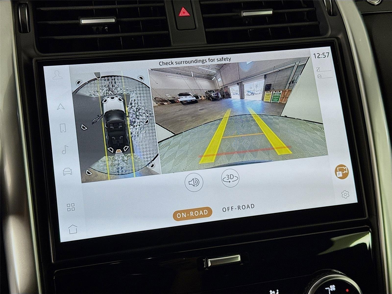 New 2026 Land Rover Discovery S AWD/4WD image 17