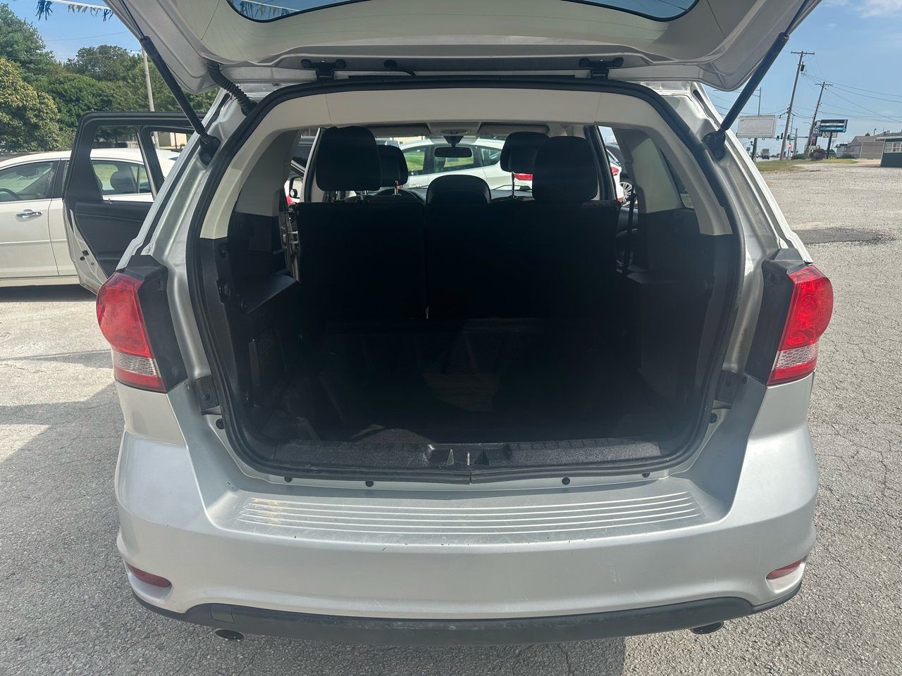 Used 2012 Dodge Journey SXT image 15