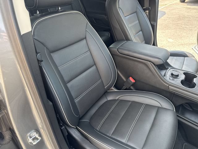 Used 2023 GMC Acadia Denali w/ Denali Ultimate Package AWD/4WD image 37