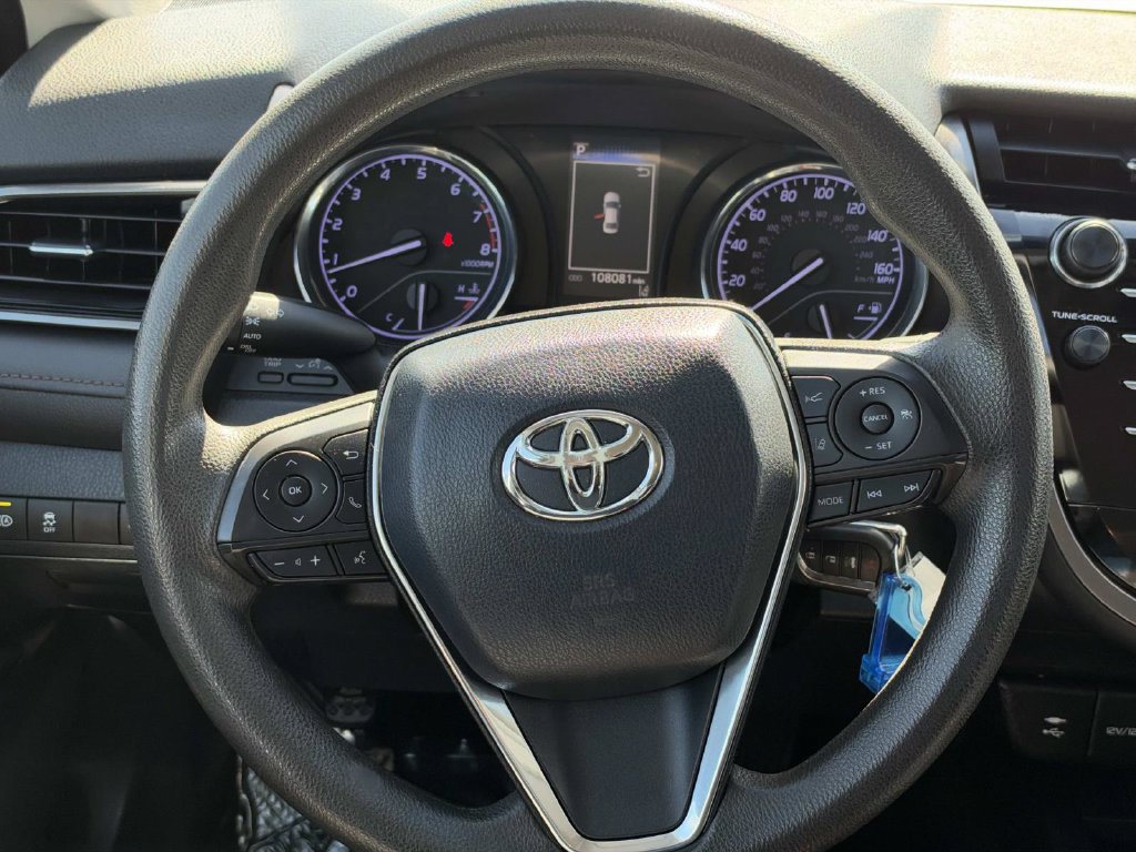 Used 2019 Toyota Camry LE FWD image 12