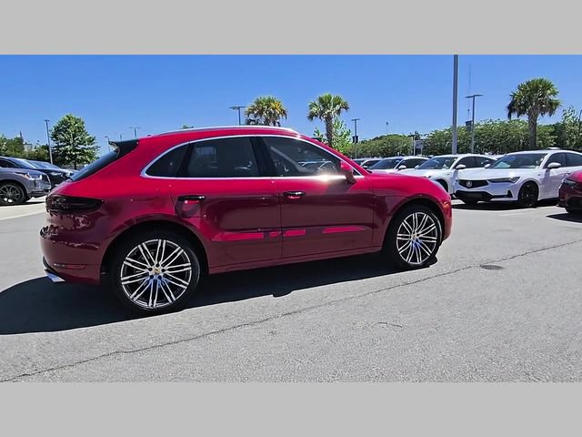 Used 2017 Porsche Macan GTS AWD/4WD image 30
