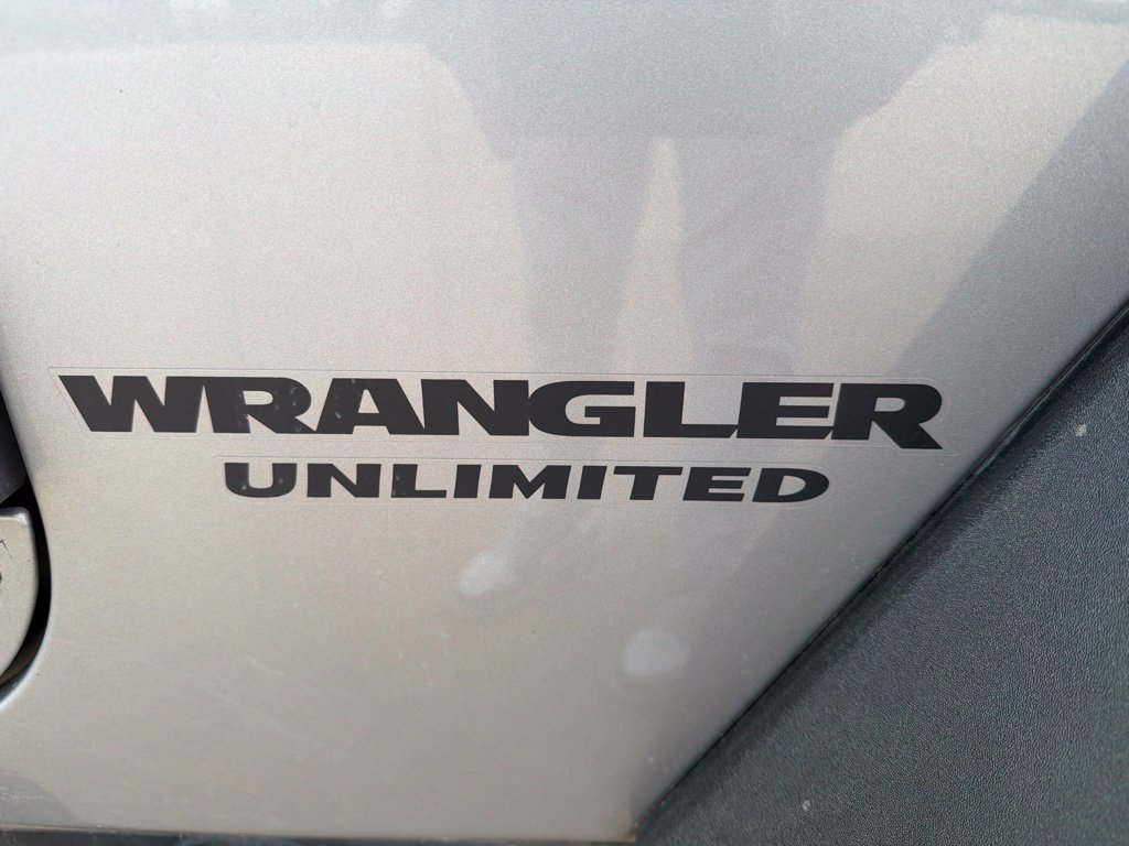 Used 2016 Jeep Wrangler Unlimited Sport AWD/4WD image 9
