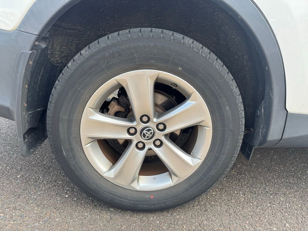Used 2015 Toyota RAV4 XLE image 7