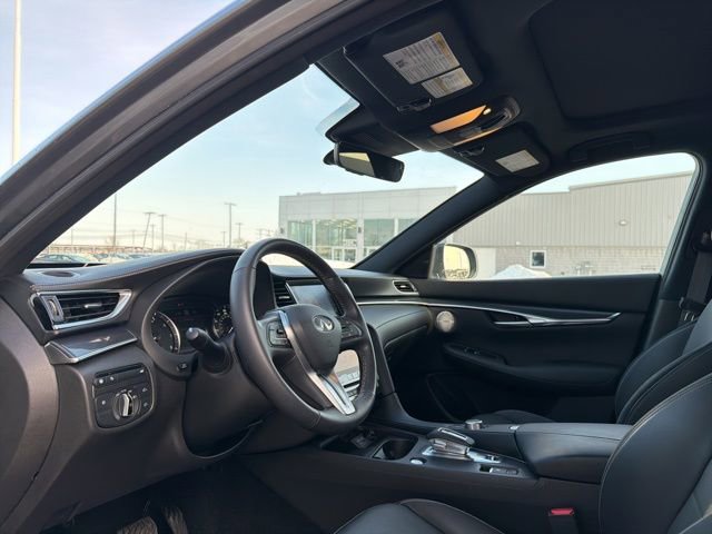 Used 2024 INFINITI QX50 Sport image 15