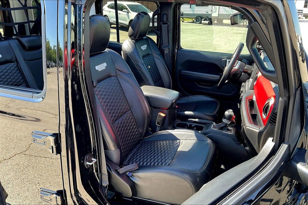 Used 2019 Jeep Wrangler Unlimited Rubicon AWD/4WD image 7