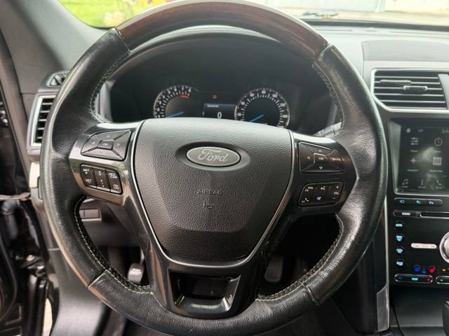 Used 2018 Ford Explorer Platinum AWD/4WD image 20