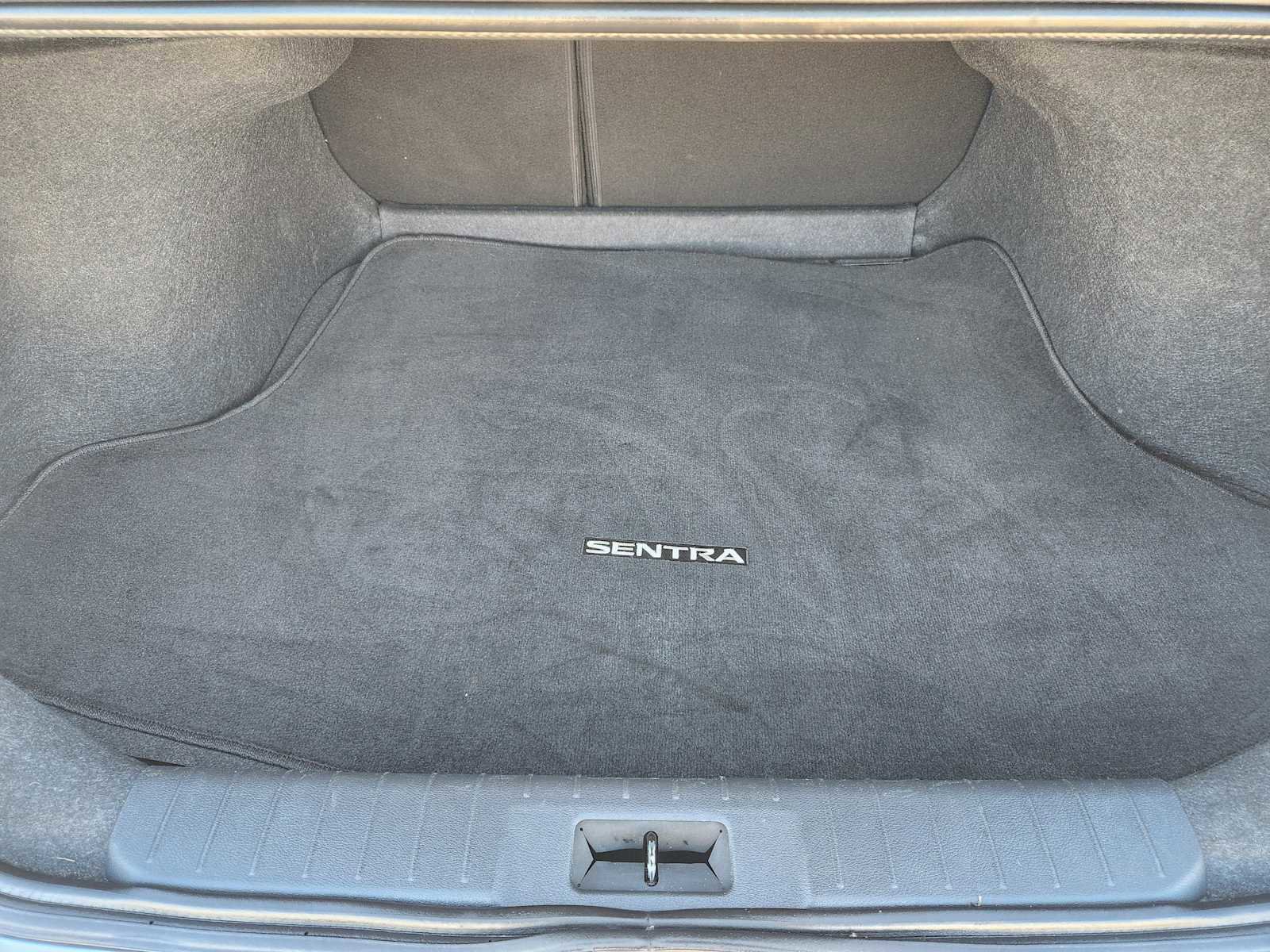 Used 2024 Nissan Sentra SV image 32