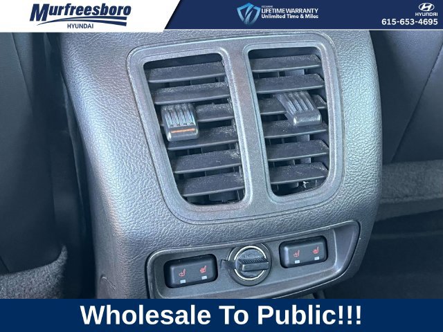 Used 2015 Ford Taurus SHO w/ Equipment Group 401A AWD/4WD image 19