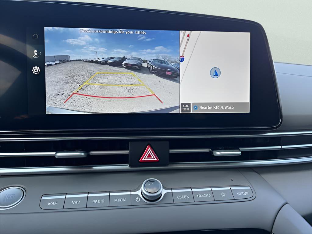 Used 2025 Hyundai Elantra SEL image 35