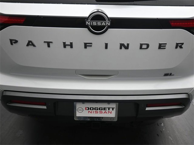 New 2026 Nissan Pathfinder SL w/ SL Premium Package image 12