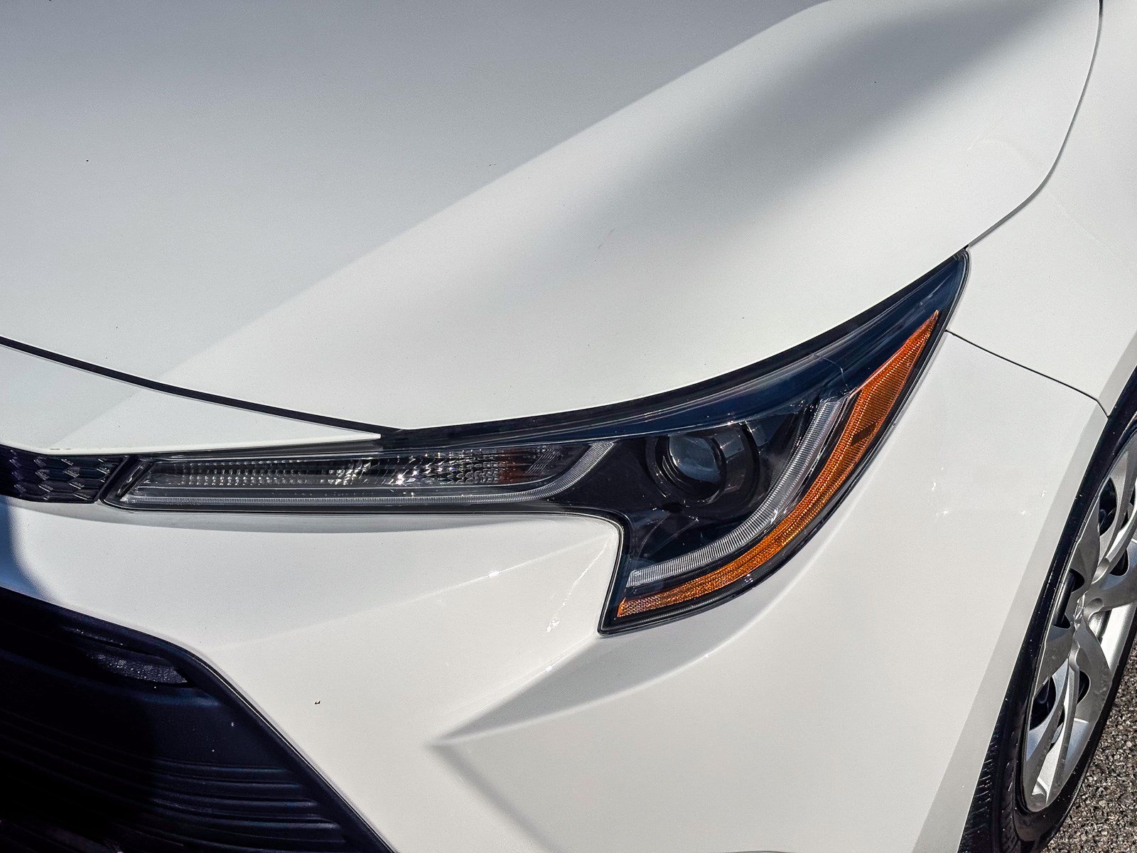 Certified 2025 Toyota Corolla LE FWD image 9
