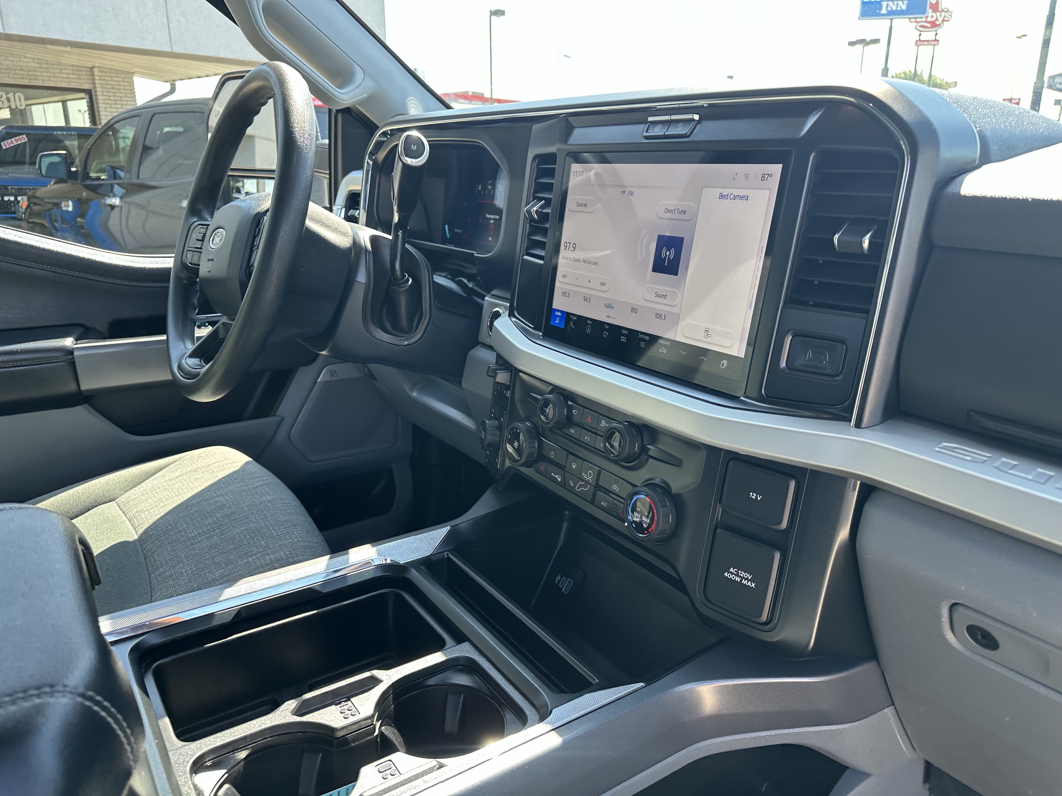 Used 2025 Ford F250 XLT w/ Black Appearance Package AWD/4WD image 14