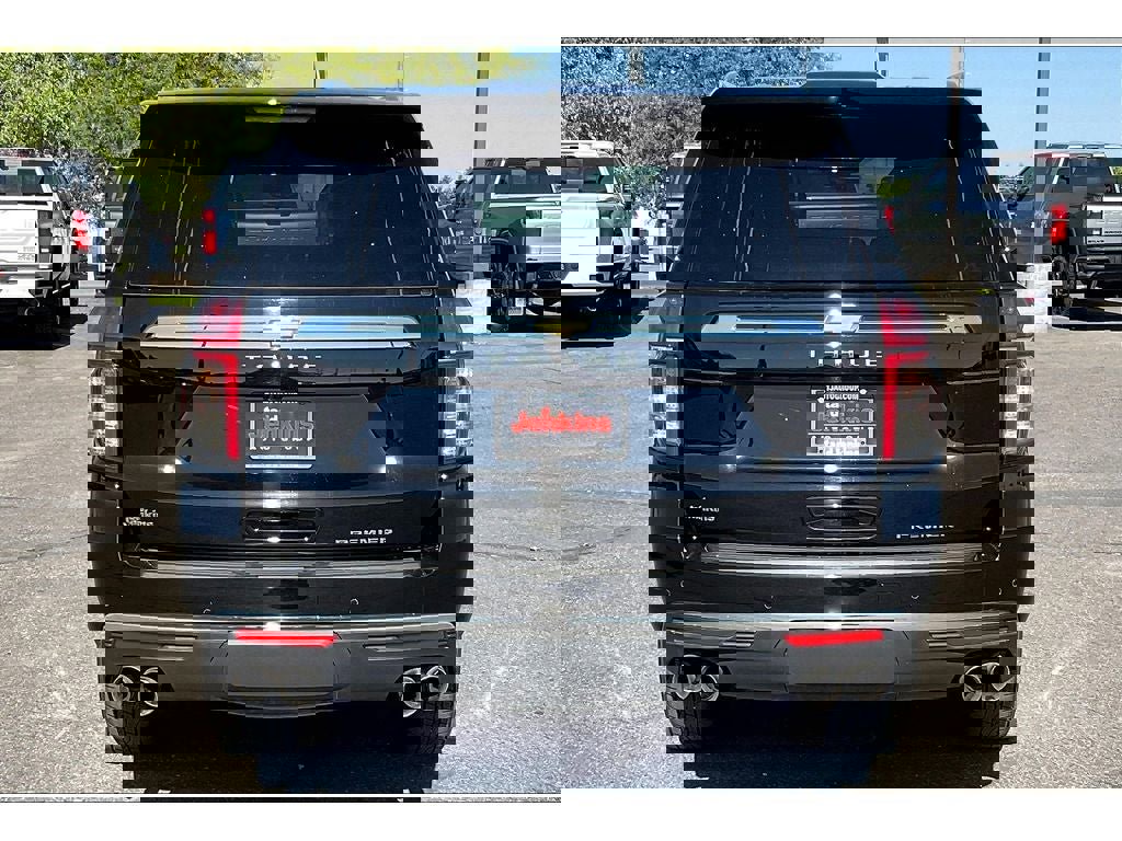 Used 2023 Chevrolet Tahoe Premier image 4