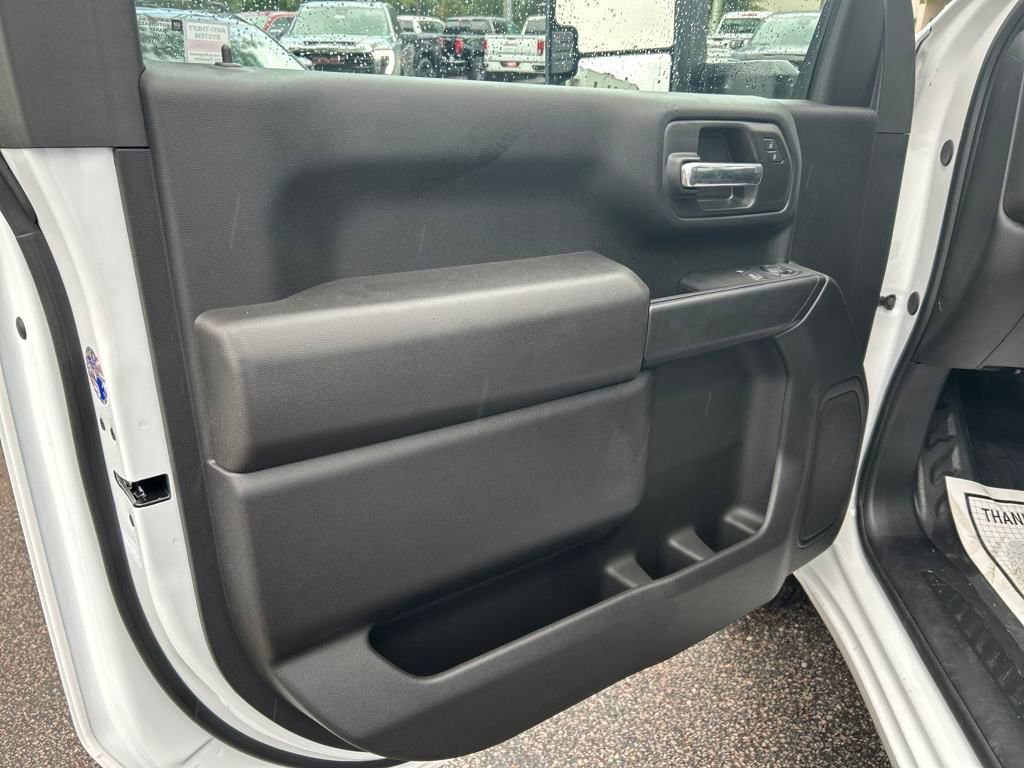 New 2025 GMC Sierra 2500 Pro image 12