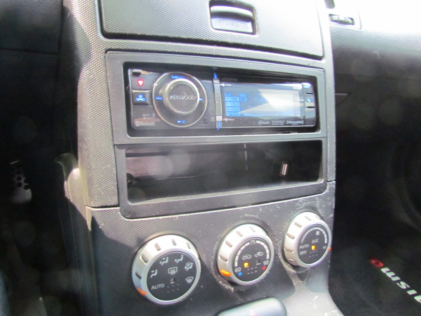 Used 2006 Nissan 350Z Enthusiast w/ (N93) Cargo Convenience Pkg image 12