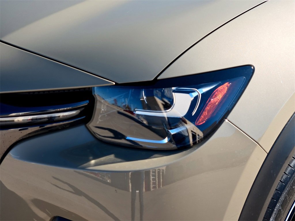 Used 2025 MAZDA CX-70 Plug-In Hybrid w/ Premium Pkg image 3