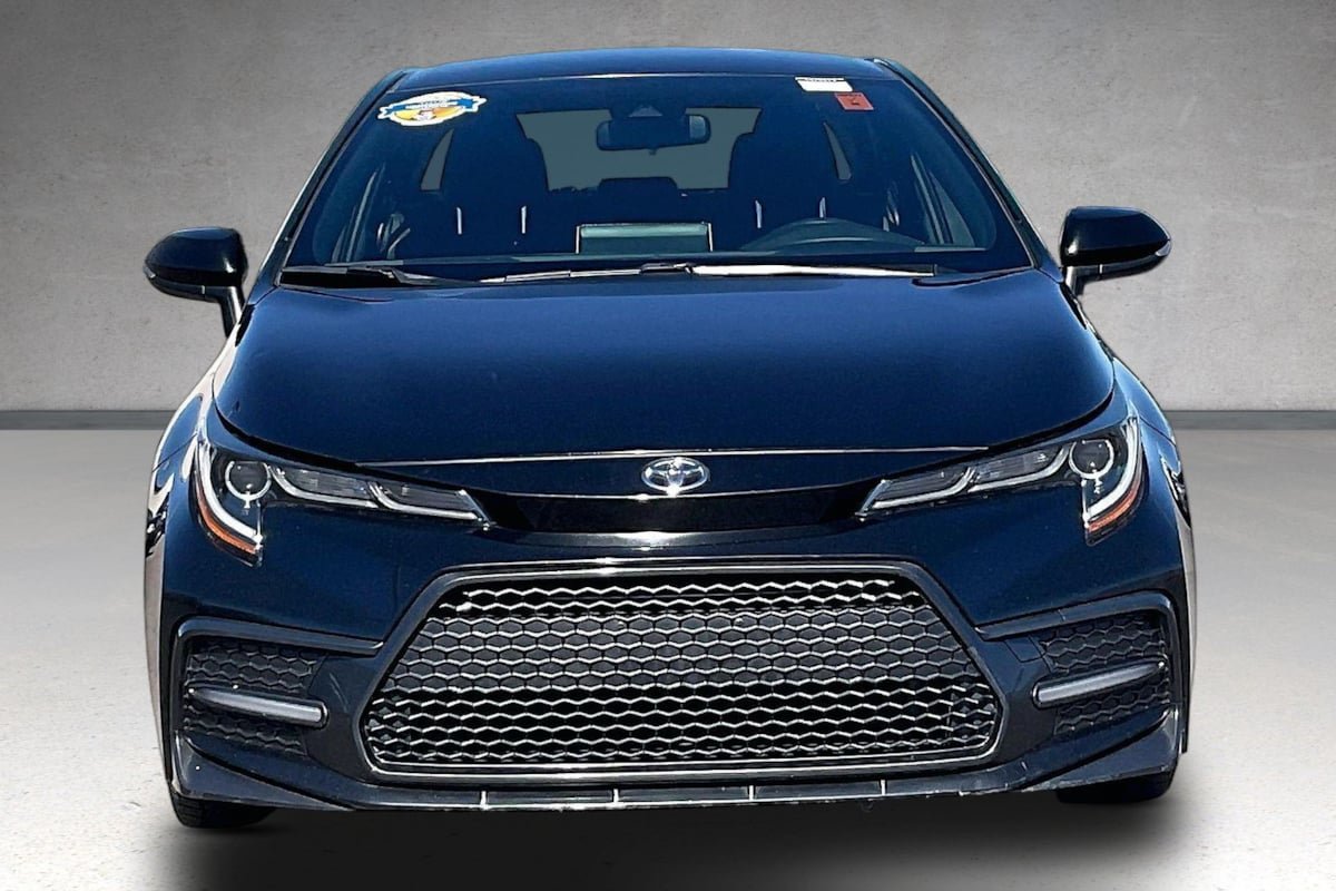 Used 2020 Toyota Corolla SE w/ Carpet Mat Package (TMS) FWD image 3