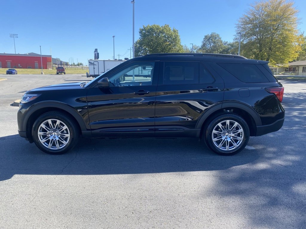 New 2026 Ford Explorer Active w/ Active Comfort Package image 4