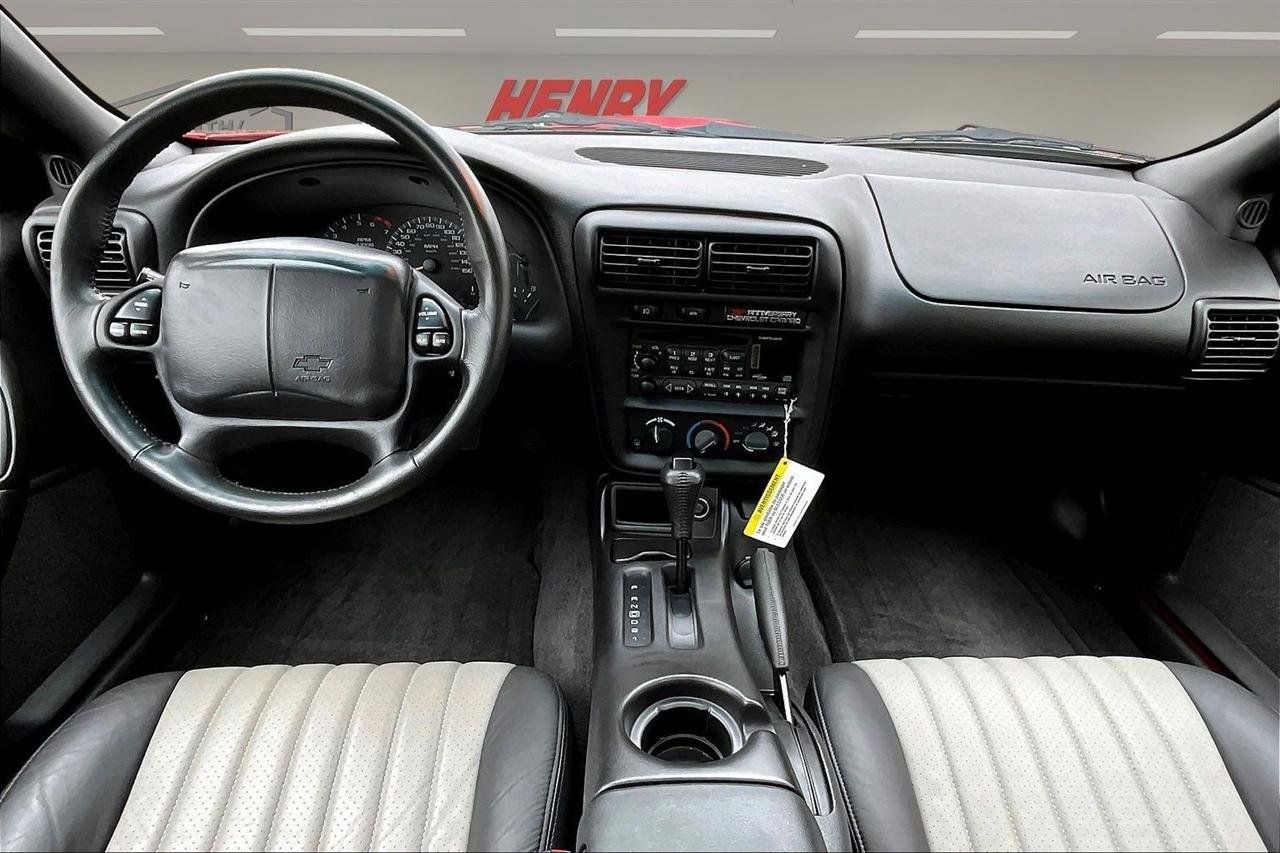 Used 2002 Chevrolet Camaro Z28 w/ SS Performance/Appearance Pkg RWD image 8