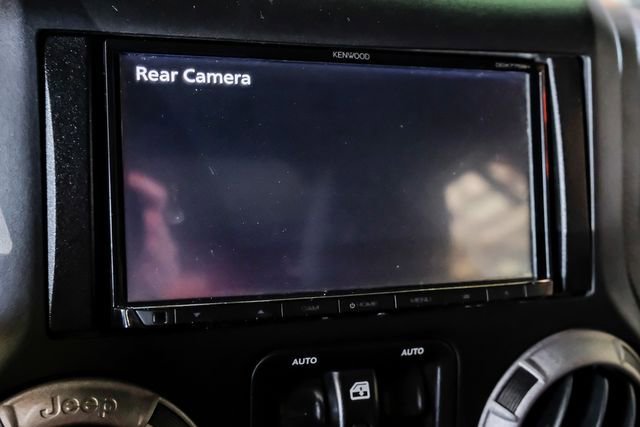 Used 2017 Jeep Wrangler Unlimited Willys image 23