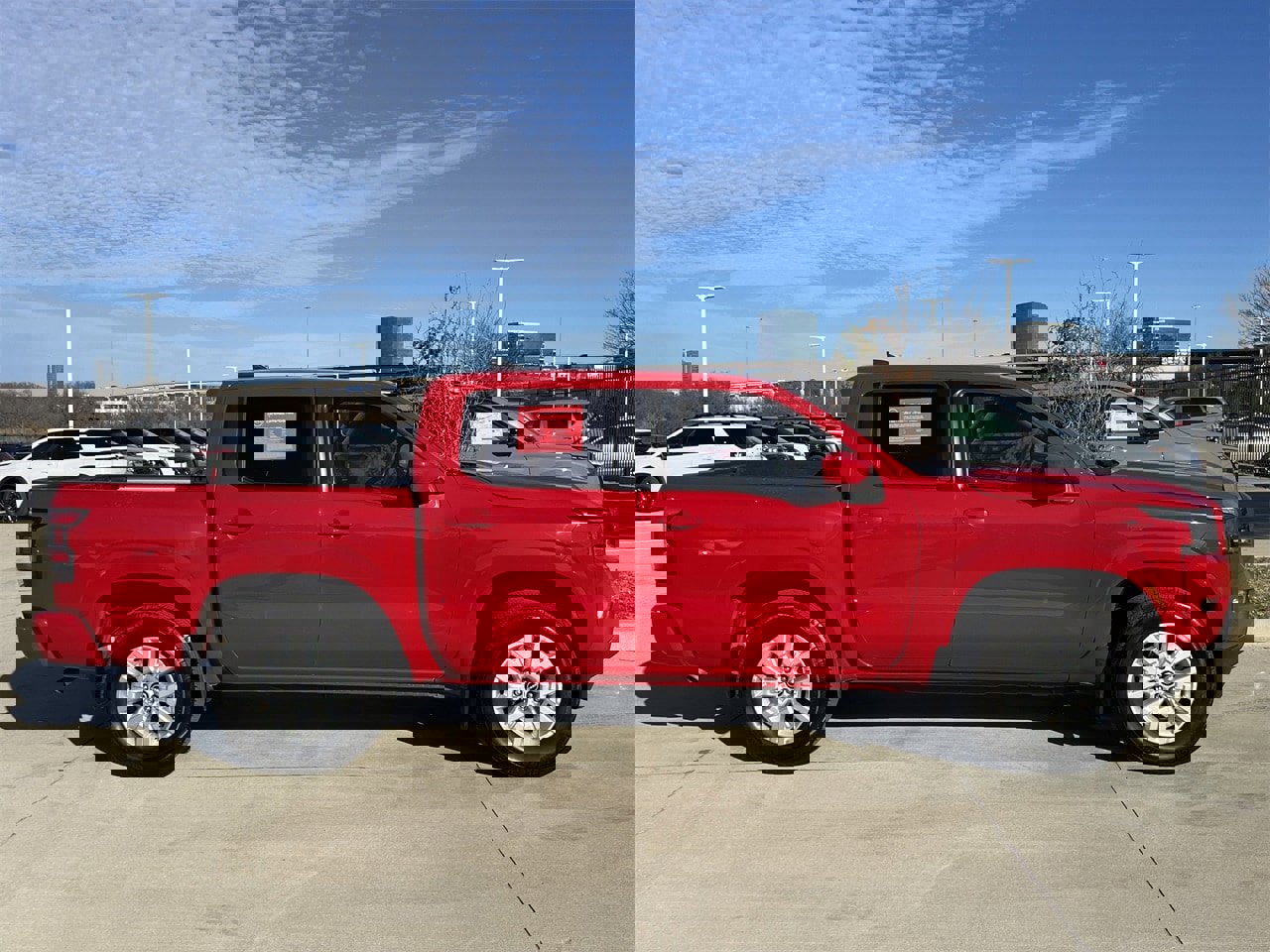 Used 2023 Nissan Frontier SV w/ SV Convenience Package image 3