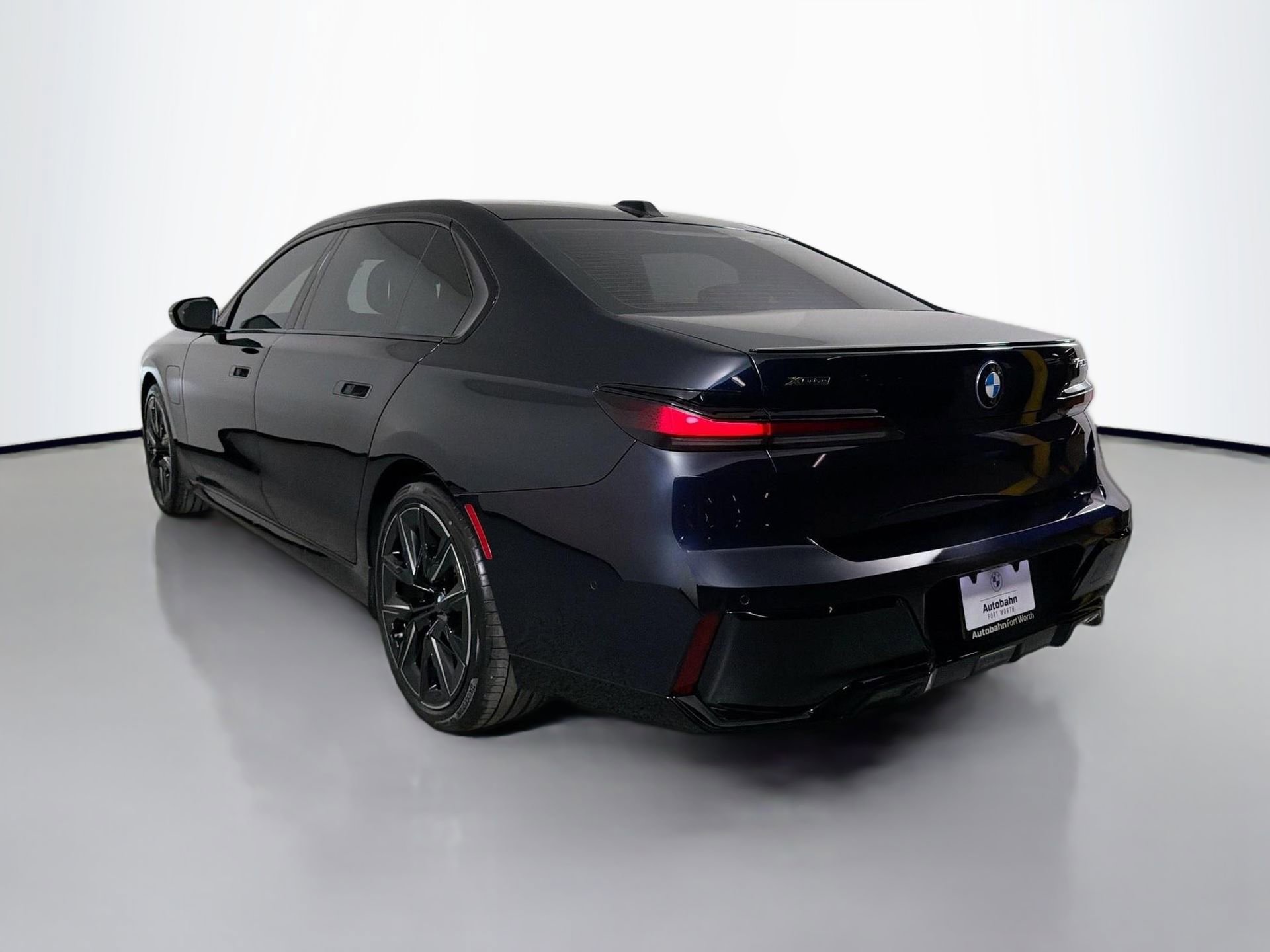 New 2026 BMW 750e xDrive w/ Executive Package AWD/4WD image 7