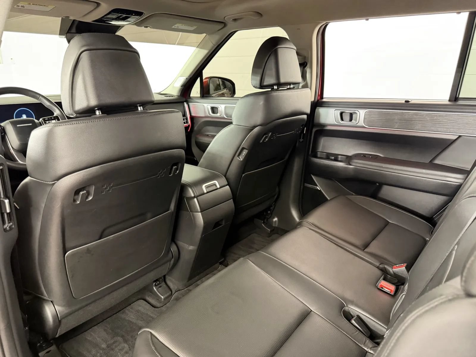 Used 2024 Hyundai Santa Fe Limited AWD/4WD image 35