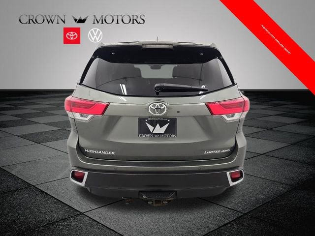 Used 2017 Toyota Highlander Limited Platinum image 5