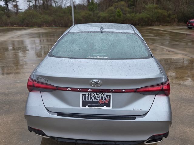 Used 2021 Toyota Avalon XLE image 4