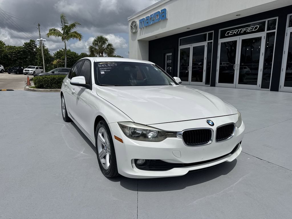 Used 2015 BMW 320i Sedan RWD image 7