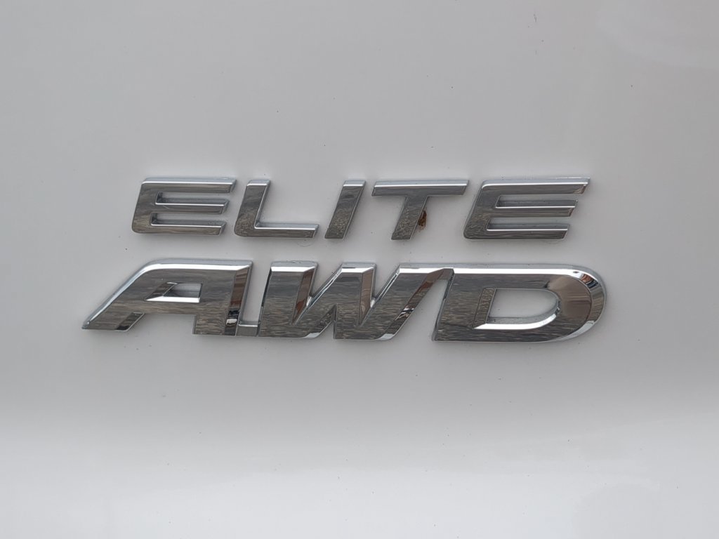 Used 2023 Honda Passport Elite image 12