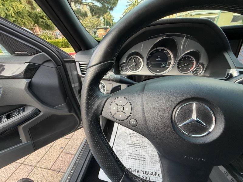 Used 2010 Mercedes-Benz E 550 Sedan image 56