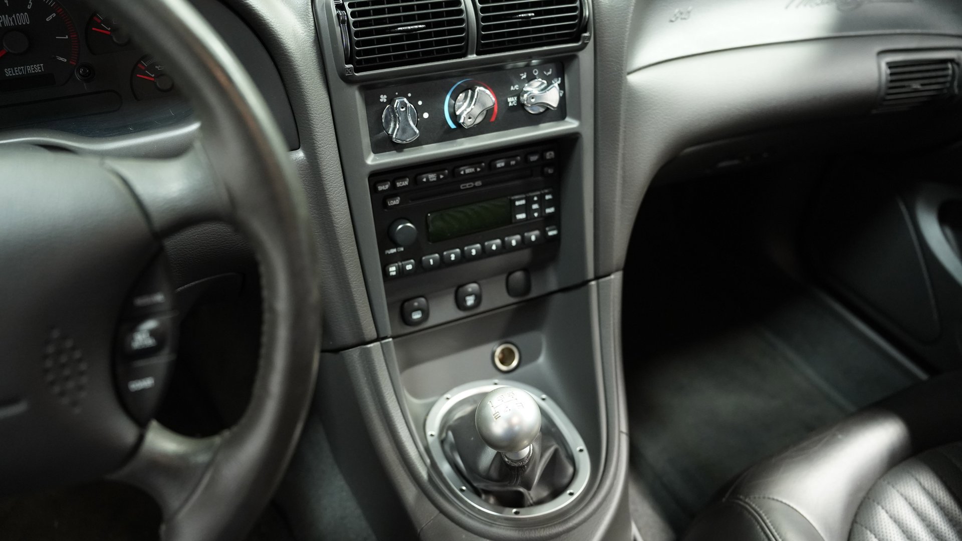 Used 2001 Ford Mustang Bullitt GT image 33