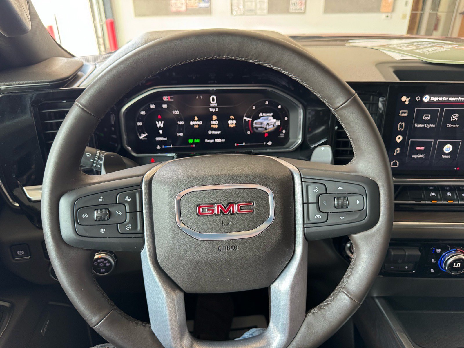 Used 2026 GMC Sierra 1500 SLT w/ SLT Premium Package AWD/4WD image 30